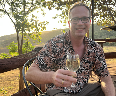 Kevin mit Wein Kevin mit Wein